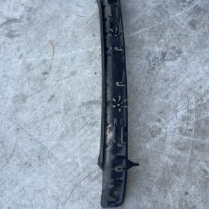 ΥΠΟΔΟΧΗ ΠΡΟΦΥΛΑΚΤΗΡΑ ΠΙΣΩ ΜΕΣΗ BMW ΣΕΙΡΑ 6 E63 E64 (ΚΩΔ. ΑΝΤΑΛ. 51127038195)