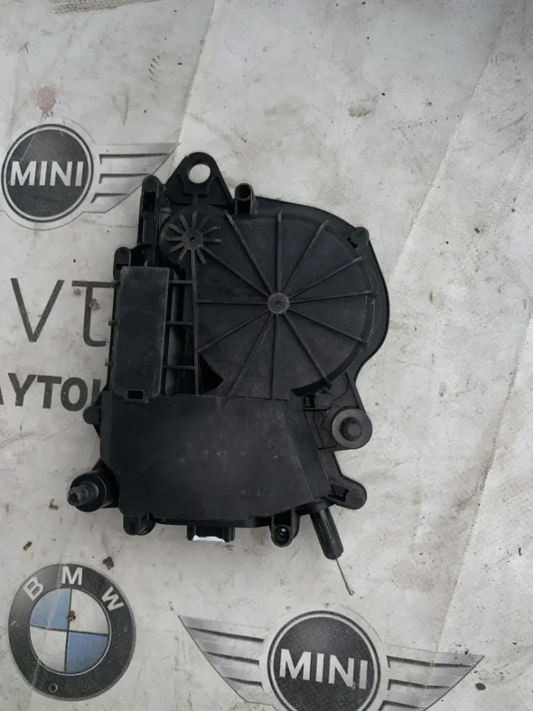 ΜΟΤΕΡ ΚΛΕΙΔΑΡΙΑΣ ΠΟΡΤ ΜΠΑΓΚΑΖ BMW ΣΕΙΡΑ 5, 6 G30 G31 G32 GT (ΚΩΔ. ΑΝΤΑΛ. 7411760)