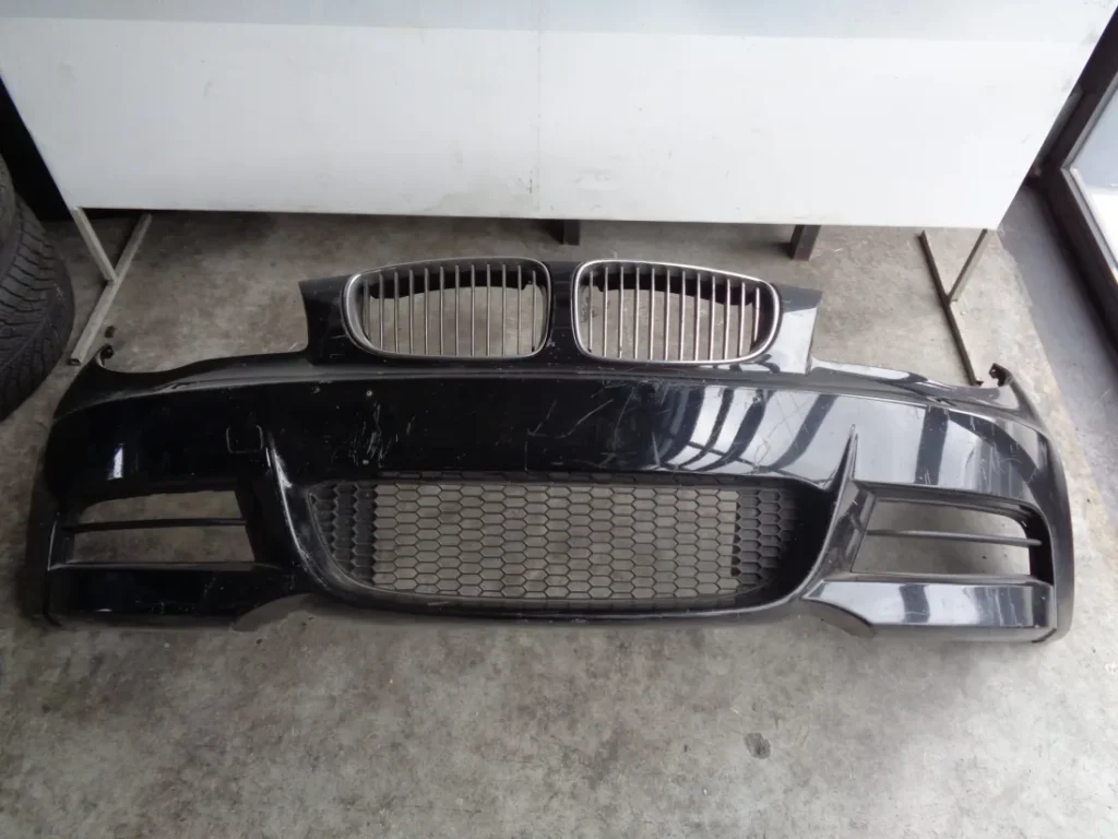 ΠΡΟΦΥΛΑΚΤΗΡΑΣ ΜΠΡΟΣΤΑ ( FRONT BUMPER ) ΑΠΛΟΣ ΜΕ ΤΡΥΠΕΣ ΓΙΑ ΠΙΤΣΙΛΙΘΡΕΣ BMW E82-Ε88 ΣΕΙΡΑ 1 135