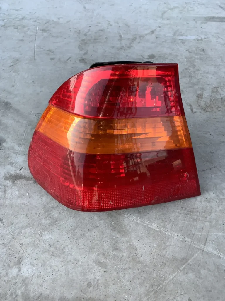 ΠΙΣΩ ΦΑΝΑΡΙ BMW ΣΕΙΡΑ 3 E46 (63218383099)