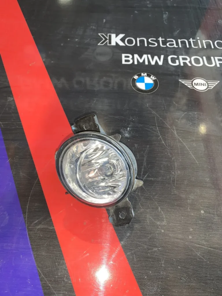 ΠΡΟΒΟΛΕΑΣ ΟΜΙΧΛΗΣ ΦΩΤΑ ΣΤΡΟΦΗΣ ΔΕΞΙΑ BMW X1 E84 X3 E83 X5 E70 (ΚΩΔ. ΑΝΤΑΛ. 63177184318)