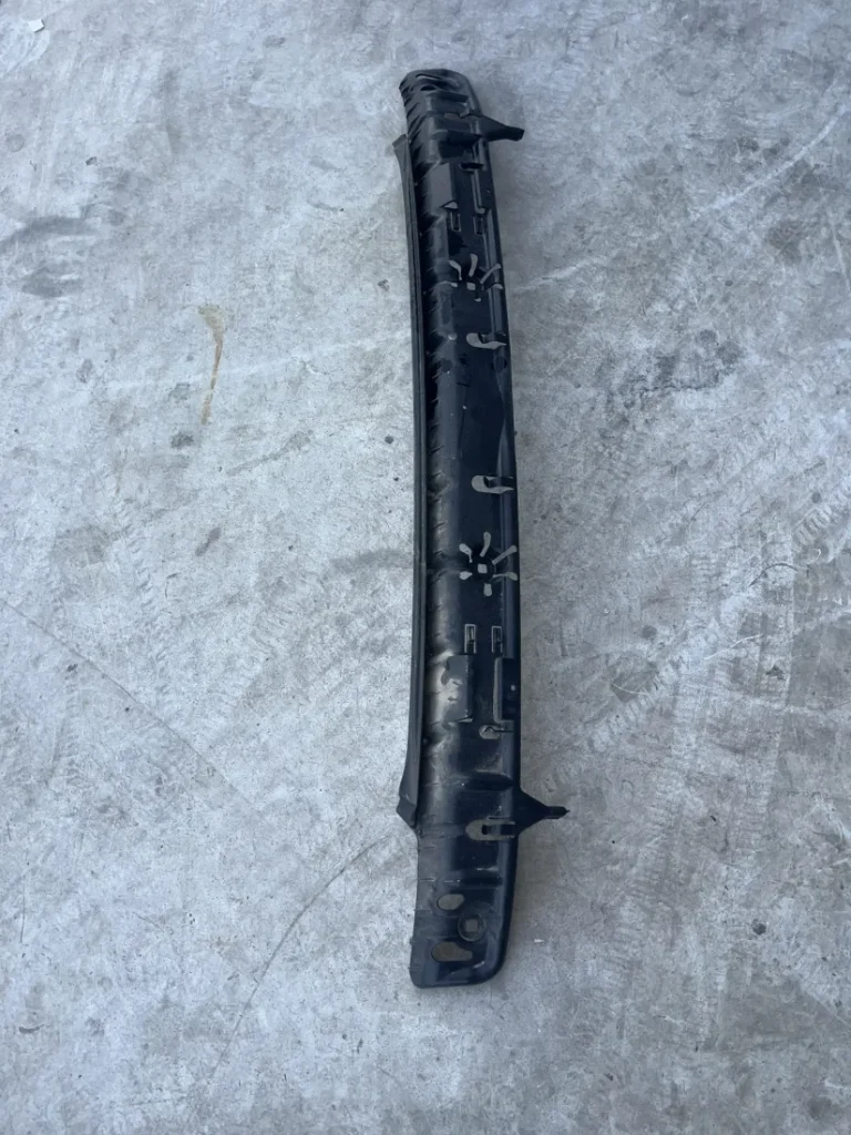 ΥΠΟΔΟΧΗ ΠΡΟΦΥΛΑΚΤΗΡΑ ΠΙΣΩ ΜΕΣΗ BMW ΣΕΙΡΑ 6 E63 E64 (ΚΩΔ. ΑΝΤΑΛ. 51127038195)