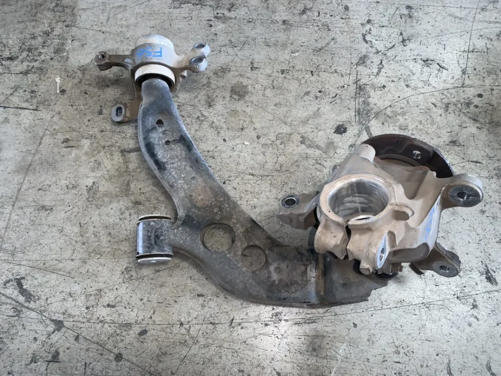 ΒΑΣΗ - ΑΝΑΡΤΗΣΗ ΕΜΠΡΟΣ ΑΡΙΣΤΕΡΑ MINI F55 F56 F57 (ΚΩΔ. ΑΝΤΑΛ. 6876643)