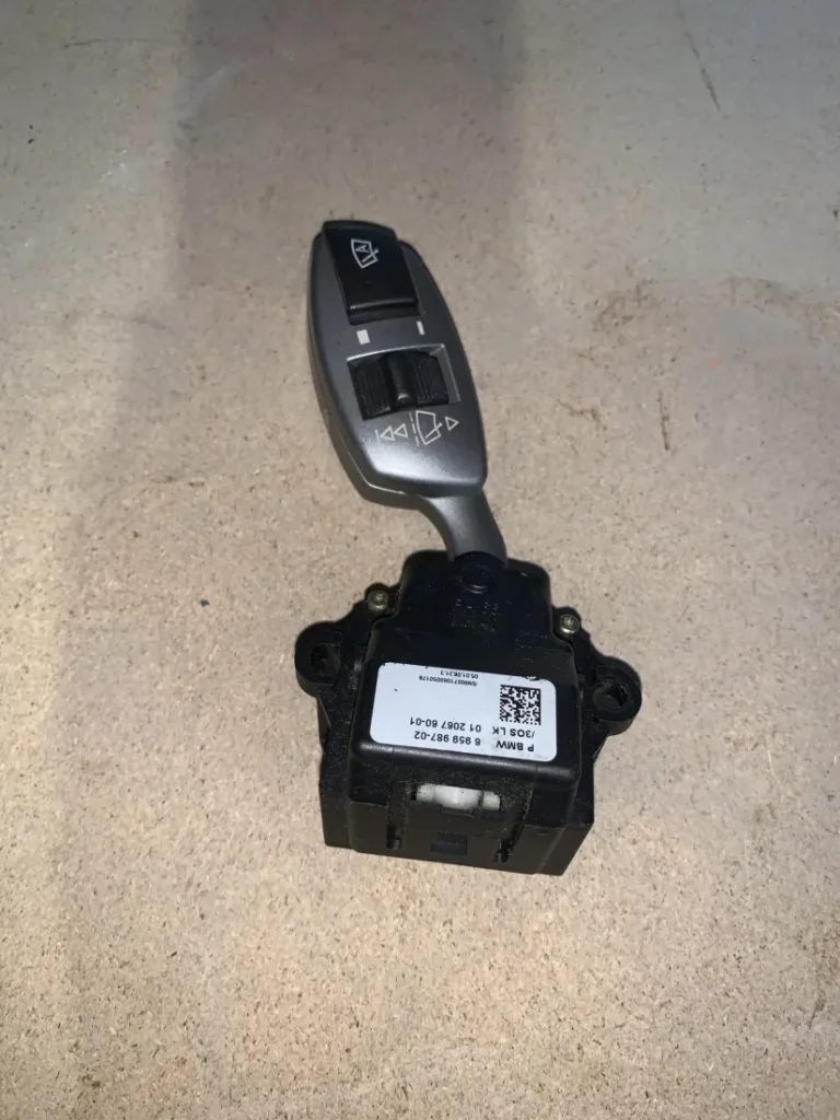 ΔΙΑΚΟΠΤΗΣ ΥΑΛΟΚΑΘΑΡΙΣΤΗΡΩΝ BMW ΣΕΙΡΑ 7 E65 E66 (6959987)