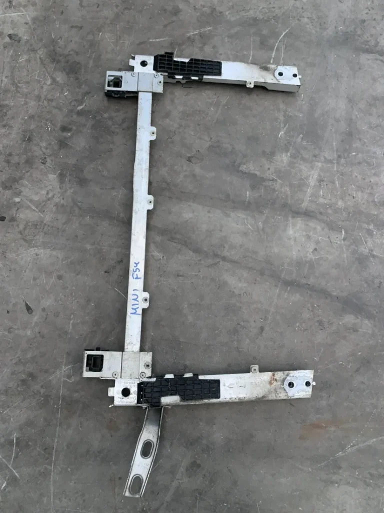 ΠΡΟΣΑΡΜΟΓΕΑΣ ΚΑΤΩ ΑΡΙΣΤΕΡΑ MINI F54 F55 F56 F60 (ΚΩΔ. ΑΝΤΑΛ. 7368481)