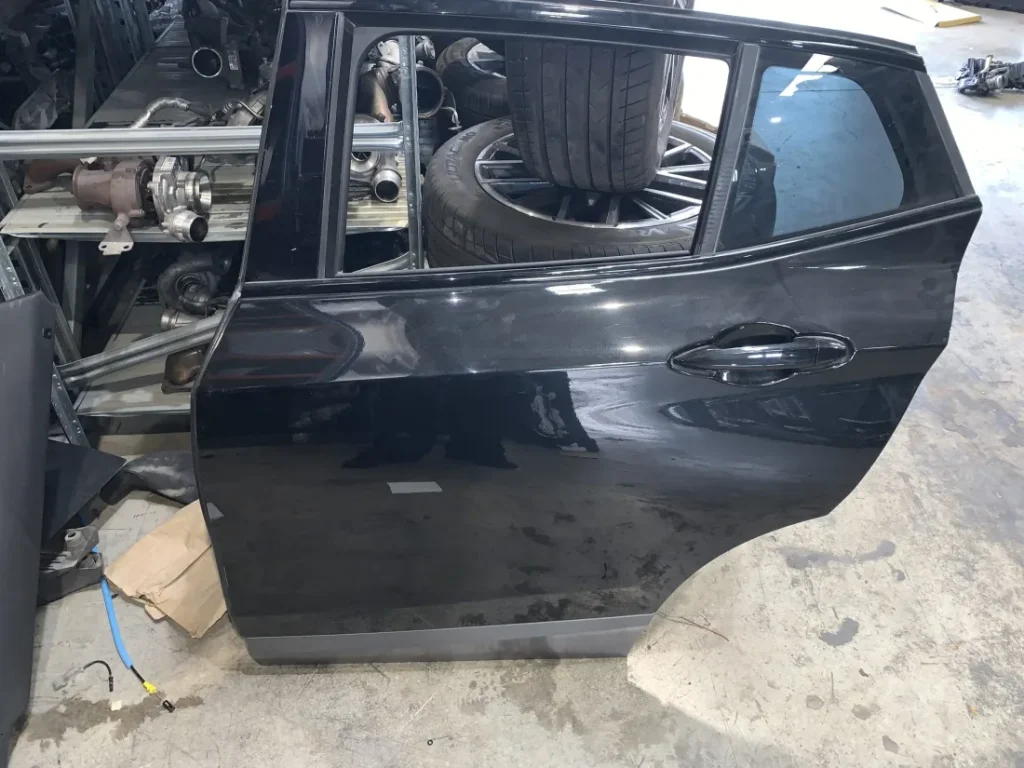 ΠΟΡΤΑ ΠΙΣΩ ΑΡΙΣΤΕΡΗ ΜΑΥΡΗ BMW X2 F39