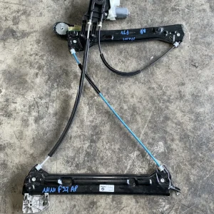 ΑΝΕΒΑΤΟΡΙ - ΓΡΥΛΟΣ ΠΑΡΑΘΥΡΟΥ ΕΜΠΡΟΣ ΑΡΙΣΤΕΡΟ MINI COOPER/ONE/S F56 (ΚΩΔ. ΑΝΤΑΛ. 7296443 - 7296441)