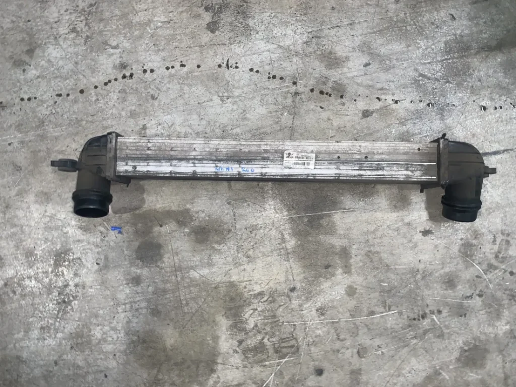 ΨΥΓΕΙΟ INTERCOOLER MINI R55 R56 R57 R60 R61 (ΚΩΔ. ΑΝΤΑΛ. 17518506904)
