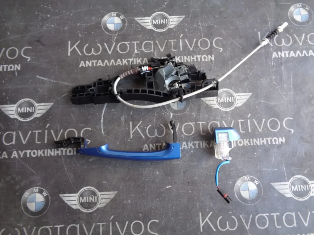 ΒΑΣΗ ΧΕΡΟΥΛΙΟΥ ΜΑΖΙ ΜΕ ΧΕΡΟΥΛΙ ΜΕ ΦΩΤΙΣΜΟ BMW F32 ΣΕΙΡΑ 4