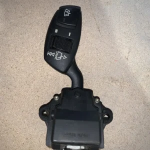 ΔΙΑΚΟΠΤΗΣ ΥΑΛΟΚΑΘΑΡΙΣΤΗΡΩΝ BMW ΣΕΙΡΑ 5 E60 E61 (6924106)