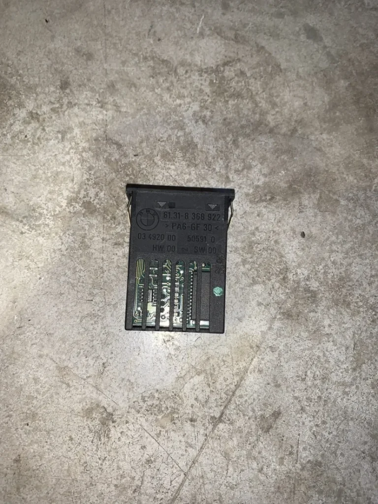 ΔΙΑΚΟΠΤΗΣ ΣΥΣΤΗΜΑΤΟΣ ΘΕΡΜΑΝΣΗΣ ΚΑΘΙΣΜΑΤΟΣ BMW ΣΕΙΡΑ 3 E46 (ΚΩΔ. ΑΝΤΑΛ. 61318368922)