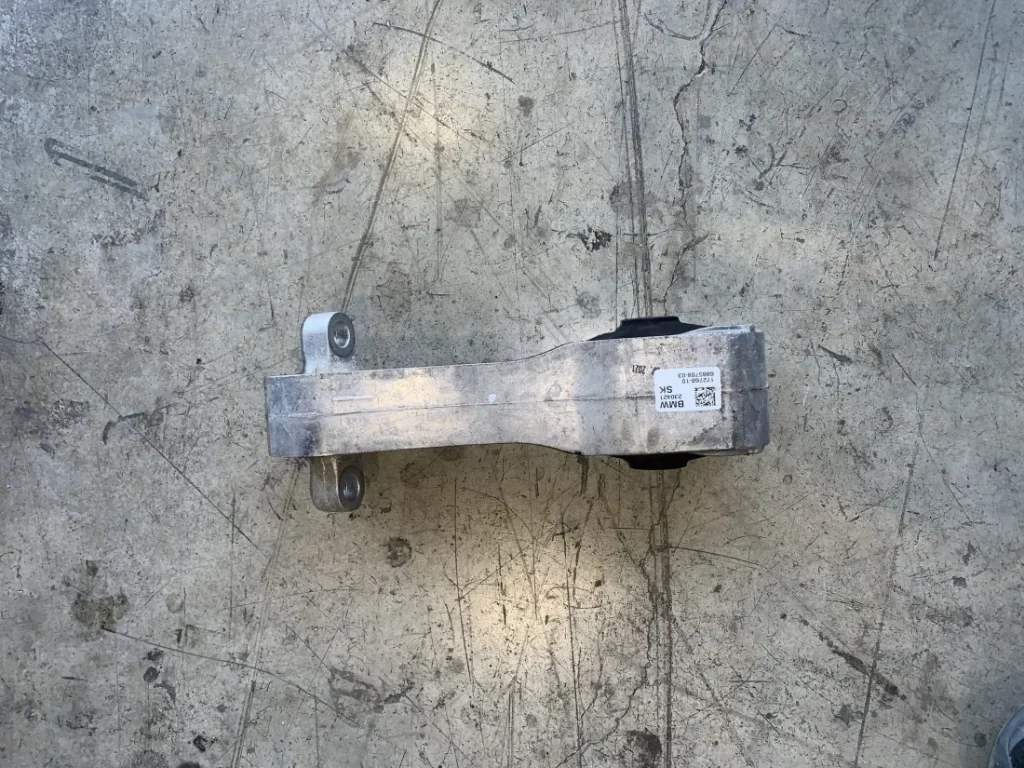 ΒΑΣΗ ΜΗΧΑΝΗΣ BMW ΣΕΙΡΑ 1, 2 F40 F45 A.T F46 G.T. X1 F48 X2 F39 (ΚΩΔ. ΑΝΤΑΛ. 6885788)