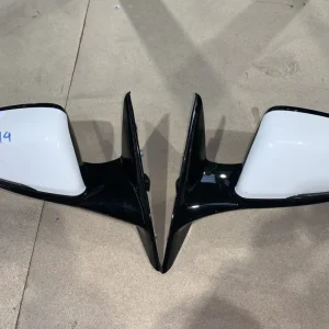 ΕΜΠΡΟΣ ΚΑΘΡΕΠΤΕΣ BMW F44