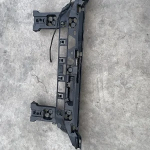 ΟΔΗΓΟΣ ΠΡΟΦΥΛΑΚΤΗΡΑ ΠΙΣΩ ΜΕΣΗ BMW X2 U10 (ΚΩΔ. ΑΝΤΑΛ. 51125A329B9)