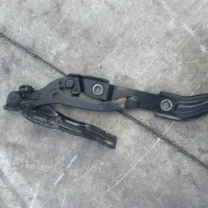 ΜΕΝΤΕΣΕΣ ΚΑΠΟΥ ΕΜΠΡΟΣ ΑΡΙΣΤΕΡΑ BMW ΣΕΙΡΑ 3 E90 E91 E92 E93 (ΚΩΔ. ΑΝΤΑΛ. 7060627)