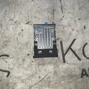 USB ΜΕ ΔΙΠΛΗ ΥΠΟΔΟΧΗ BMW ΣΕΙΡΑ 2, 3, 4, 5, 7, 8 (ΚΩΔ. ΑΝΤΑΛ. 84108711938)