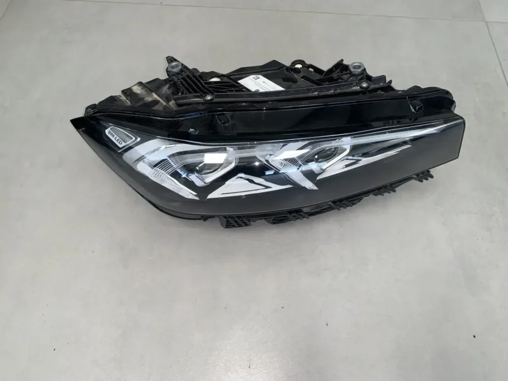 ΦΑΝΑΡΙ ΕΜΠΡΟΣ ΔΕΞΙ BMW ΣΕΙΡΑ 3 G20 G21 (ΚΩΔ. ΑΝΤΑΛ. 9450796)