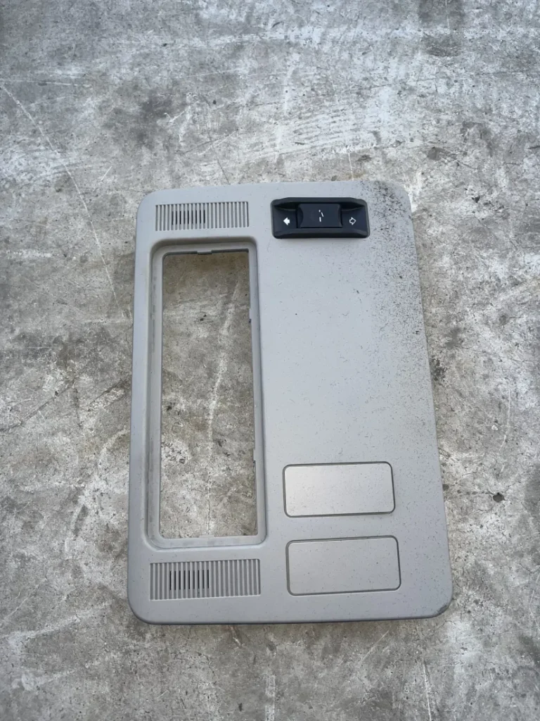 ΠΛΑΦΟΝΙΕΡΑ - ΕΣΩΤΕΡΙΚΟΣ ΦΩΤΙΣΜΟΣ BMW ΣΕΙΡΑ 6 E63 E64 (ΚΩΔ. ΑΝΤΑΛ. 51447062986)