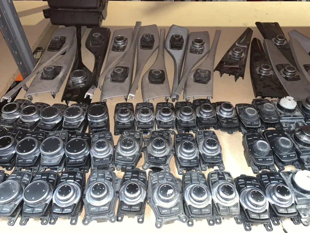 ΔΙΑΦΟΡΑ JOYSTICKS BMW 2000-2023