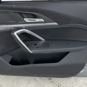 ΤΑΠΕΤΣΑΡΙΑ ΠΟΡΤΑΣ ΕΜΠΡΟΣ ΔΕΞΙΑ M PACK BMW X2 U10