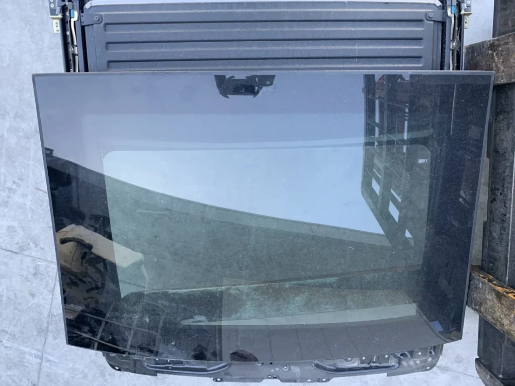 ΤΖΑΜΙ ΟΡΟΦΗΣ - ΣΥΜΠΙΤΑΣ BMW ΣΕΙΡΑ 6 E63