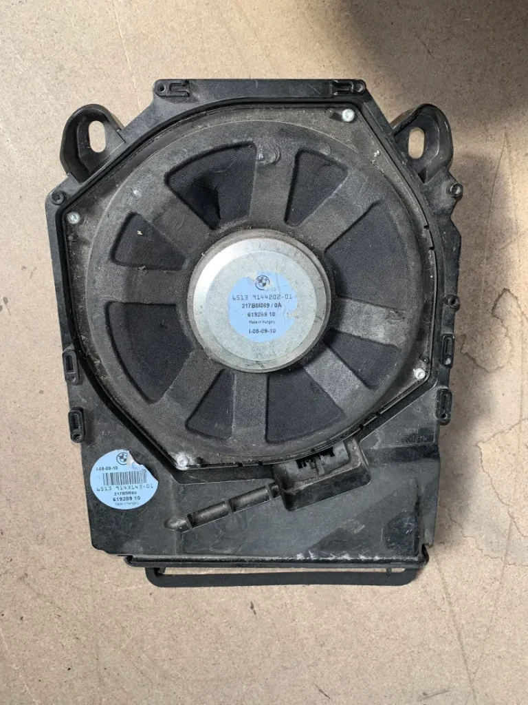 ΚΕΝΤΡΙΚΟ ΗΧΕΙΟ BMW ΣΕΙΡΑ 3, 5 E90 E91 E60 E61 (65139144202)