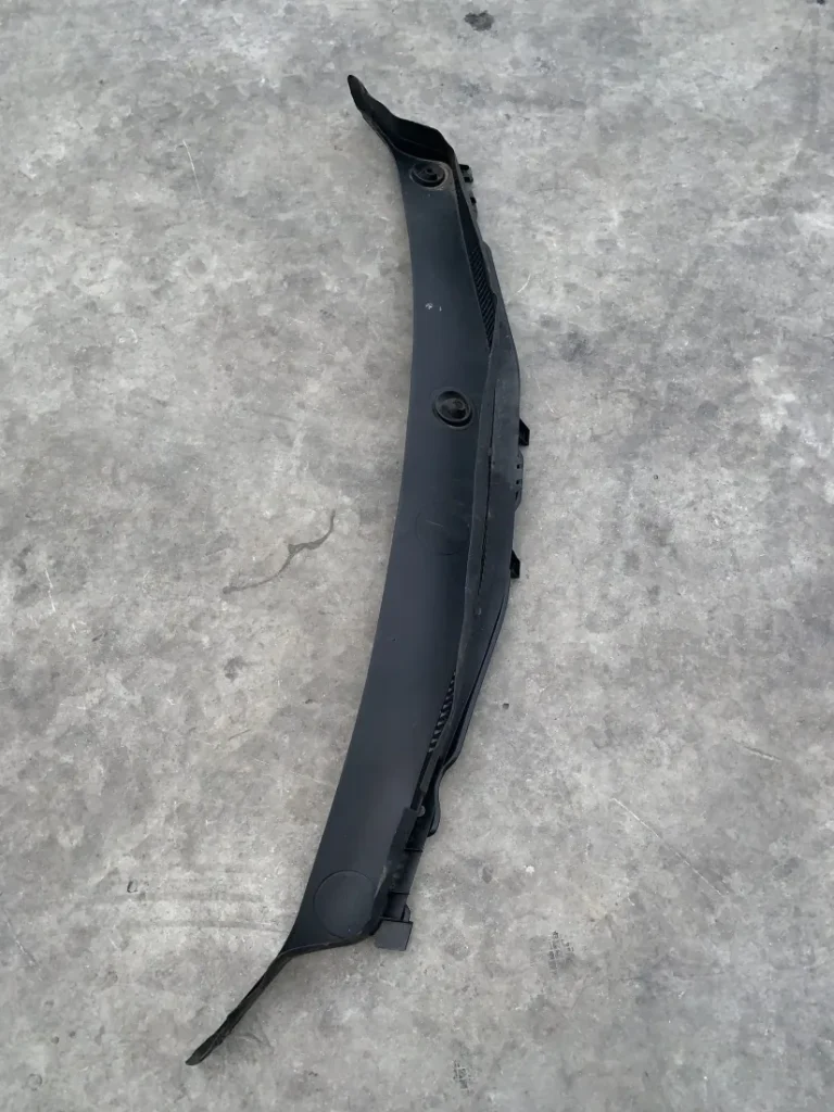 ΚΑΛΥΜΜΑ ΕΠΑΝΩ ΤΜΗΜΑΤΟΣ ΠΛΑΙΣΙΟΥ ΠΑΡΜΠΡΙΖ ΤΜΗΜΑ 1 BMW X2 U10 (ΚΩΔ. ΑΝΤΑΛ. 51719624117)