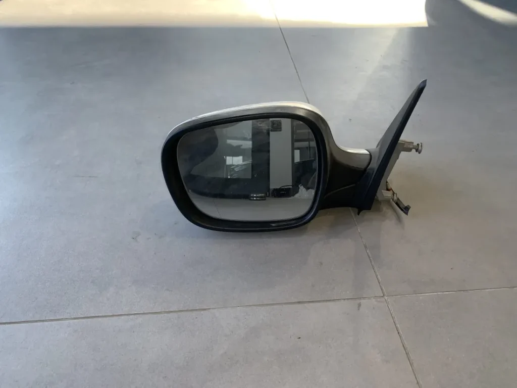 ΕΞΩΤΕΡΙΚΟΣ ΚΑΘΡΕΠΤΗΣ ΗΛΕΚΤΡΙΚΟΣ BMW X1 E84 (2993769)