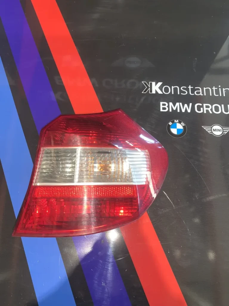 ΦΑΝΑΡΙ ΠΙΣΩ ΔΕΞΙ BMW ΣΕΙΡΑ 1 Ε87 (ΚΩΔ. ΑΝΤΑΛ. 6924502)