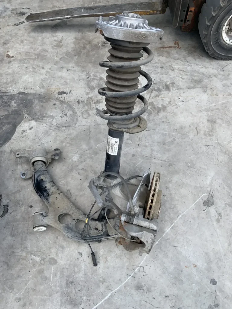 ΑΜΟΡΤΙΣΕΡ - ΓΟΝΑΤΟ ΑΝΑΡΤΗΣΗΣ ΕΜΠΡΟΣ ΑΡΙΣΤΕΡΑ MINI CLUBMAN F54 (ΚΩΔ. ΑΝΤΑΛ. 31316862701)