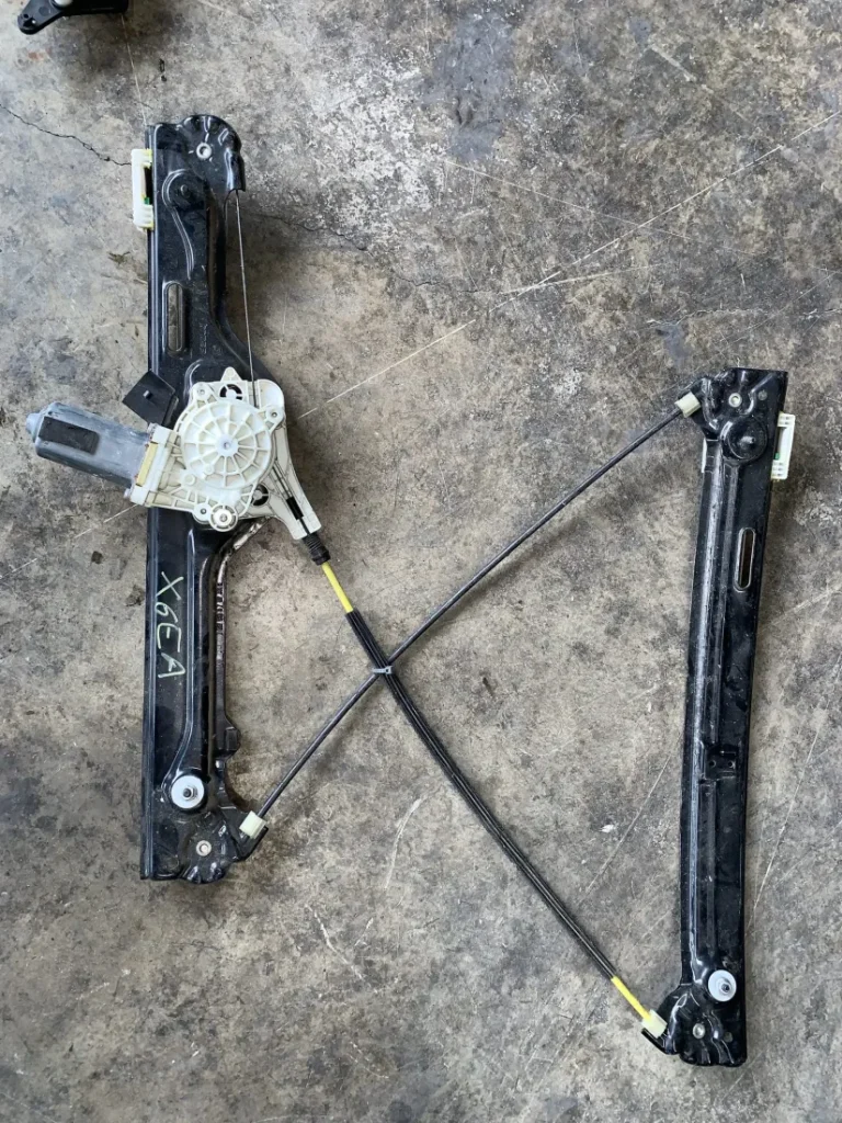 ΑΝΕΒΑΤΟΡΙ - ΓΡΥΛΟΣ ΠΑΡΑΘΥΡΟΥ ΕΜΠΡΟΣ ΑΡΙΣΤΕΡΟ BMW X6 E71 E72 HYBRID (ΚΩΔ. ΑΝΤΑΛ. 7267663 - 7197301)