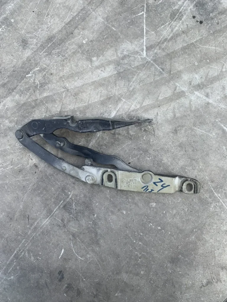 ΜΕΝΤΕΣΕΣ ΚΑΠΟΥ ΠΙΣΩ ΑΡΙΣΤΕΡΑ BMW Ζ4 E85 E86 (ΚΩΔ. ΑΝΤΑΛ. 7016179)