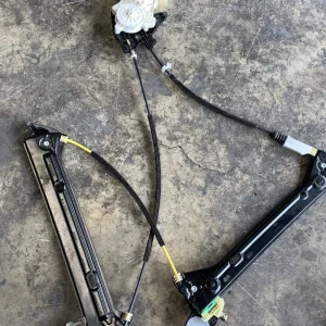 ΑΝΕΒΑΤΟΡΙ - ΓΡΥΛΟΣ ΠΑΡΑΘΥΡΟΥ ΕΜΠΡΟΣ ΔΕΞΙ BMW ΣΕΙΡΑ 1, 2 F20 F21 F22 COUPE M2 F87 (ΚΩΔ. ΑΝΤΑΛ. 7268448)