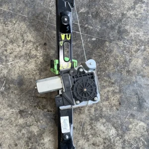 ΑΝΕΒΑΤΟΡΙ - ΓΡΥΛΟΣ ΠΑΡΑΘΥΡΟΥ ΠΙΣΩ ΑΡΙΣΤΕΡΟ BMW ΣΕΙΡΑ 1 Ε81 Ε87 (ΚΩΔ. ΑΝΤΑΛ. 7067797)