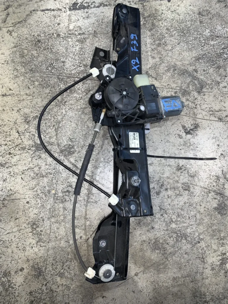 ΑΝΕΒΑΤΟΡΙ - ΓΡΥΛΟΣ ΠΑΡΑΘΥΡΟΥ ΕΜΠΡΟΣ ΔΕΞΙ BMW X2 F39 (ΚΩΔ. ΑΝΤΑΛ. 7420392)