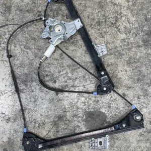 ΑΝΕΒΑΤΟΡΙ - ΓΡΥΛΟΣ ΠΑΡΑΘΥΡΟΥ BMW E46 COUPE CABRIO FACELIFT