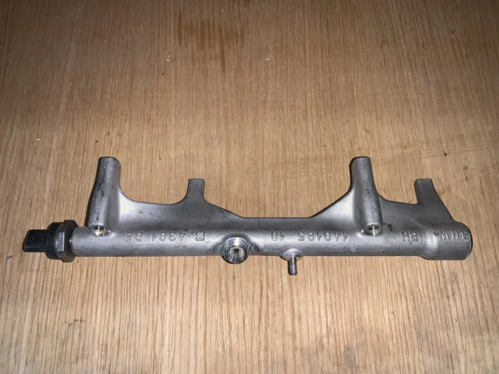 ΜΠΕΚΙΕΡΑ ΒΕΝΖΙΝΗ BMW ΣΕΙΡΑ 1, 2, 3, 5, 6, 7 F20 F21 F22 F23 F45 F46 F30 F31 F32 F33 F36 G30 G31 G32 G11 G12 X1 F48 X3 G01 (13537639975)