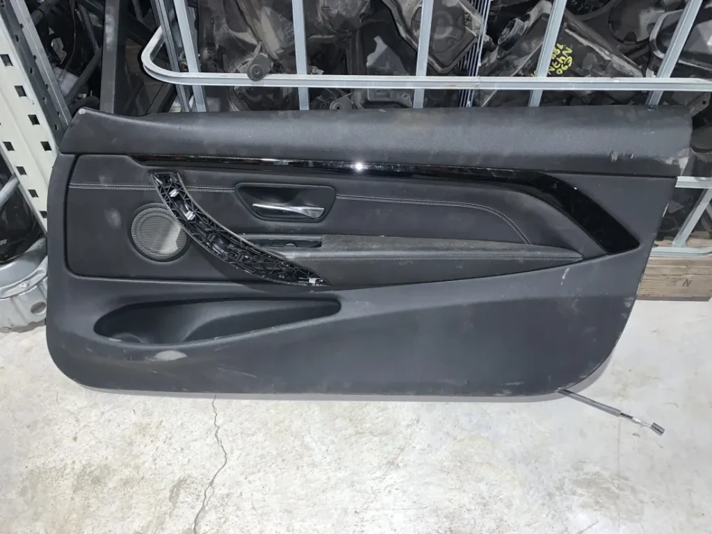 ΕΜΠΡΟΣ ΔΕΞΙΑ ΤΑΠΕΤΣΑΡΙΑ BMW F32 F33 COUPE