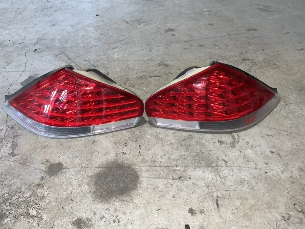 ΦΑΝΑΡΙΑ ΠΙΣΩ BMW ΣΕΙΡΑ 6 E63 (7170976-6911891)