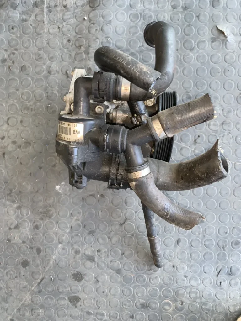 ΑΝΤΛΙΑ ΥΔΡΑΥΛΙΚΟΥ ΤΙΜΟΝΙΟΥ - ΘΕΡΜΟΣΤΑΤΗΣ BMW ΣΕΙΡΑ 1, 3 E81 E87 E90 E91 (ΚΩΔ. ΑΝΤΑΛ. 7551570)