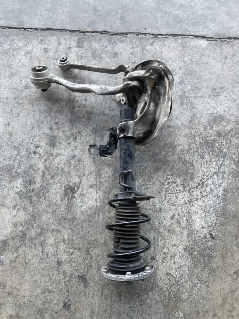 ΑΜΟΡΤΙΣΕΡ - ΑΚΡΟ ΕΜΠΡΟΣ ΔΕΞΙ ΚΟΜΠΛΕ BMW ΣΕΙΡΑ 1 F20 F21 (ΚΩΔ. ΑΝΤΑΛ. 31316873723)