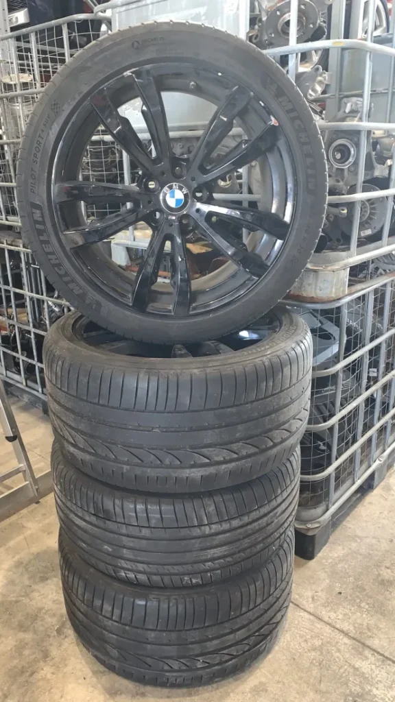 ΖΑΝΤΟΛΑΣΤΙΧΑ BMW F32 M PERFORMANCE (ΚΩΔ. ΑΝΤΑΛ. 7850021)