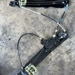 ΑΝΕΒΑΤΟΡΙ - ΓΡΥΛΟΣ ΠΑΡΑΘΥΡΟΥ ΕΜΠΡΟΣ ΑΡΙΣΤΕΡΟ BMW ΣΕΙΡΑ 5 F10 F11 (ΚΩΔ. ΑΝΤΑΛ. 7227129 - 7182111)