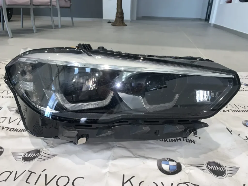 Φανάρι δεξιό εμπρός BMW X5 G05 (7933306)