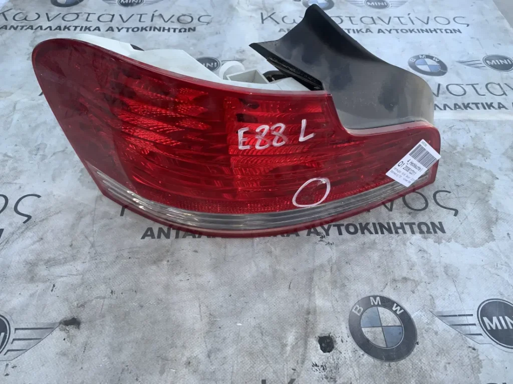 ΦΑΝΑΡΙ ΠΙΣΩ ΑΡΙΣΤΕΡΟ ΚΑΙ ΒΑΣΗ BMW ΣΕΙΡΑ 1 Ε88 CABRIO E82 COUPE (ΚΩΔ. ΑΝΤΑΛ. 63216924519 - 63217164971)