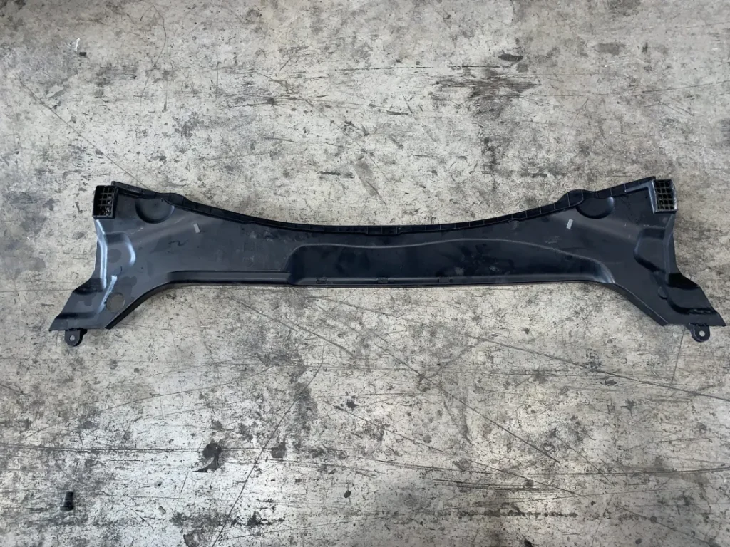 ΚΑΛΥΜΜΑ ΥΑΛΟΚΑΘΑΡΙΣΤΗΡΩΝ BMW X2 F39 (ΚΩΔ. ΑΝΤΑΛ. 51717429612)