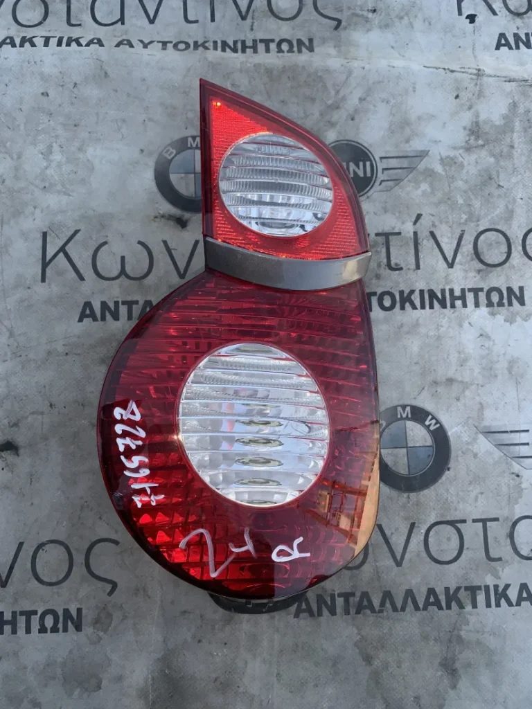 ΦΑΝΑΡΙ ΠΙΣΩ ΔΕΞΙΑ - ΦΛΑΣ ΛΕΥΚΟ BMW Ζ4 Ε85 (ΚΩΔ. ΑΝΤΑΛ. 63217165728)