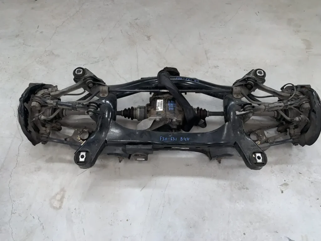 ΓΕΦΥΡΑ ΚΟΜΠΛΕ ΠΙΣΩ ΑΞΟΝΑ BMW ΣΕΙΡΑ 1, 2, 3, 4 F20 F21 F22 F23 F30 F31 F34 GT F35 F32 F33 F36 GC (ΚΩΔ. ΑΝΤΑΛ. 8485723)