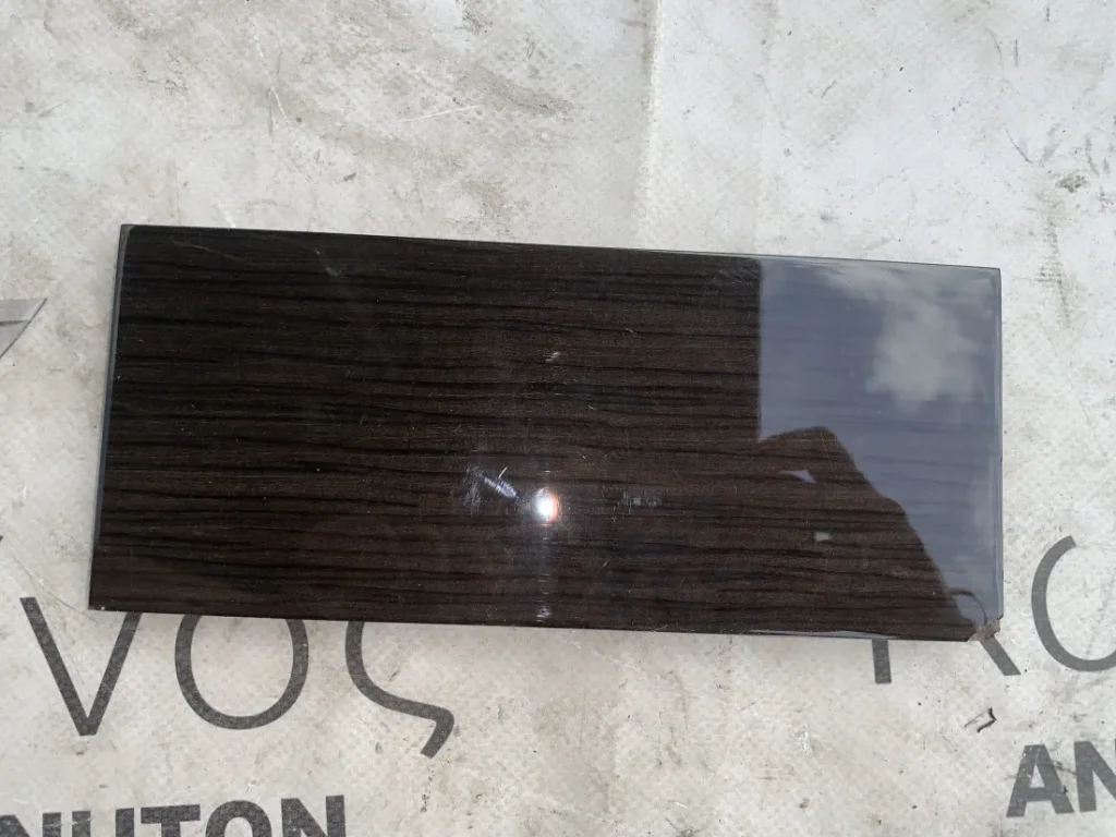 ΔΙΑΚΟΣΜΗΤΙΚΟ ΚΑΛΥΜΜΑ ΚΕΝΤΡΙΚΗΣ ΚΟΝΣΟΛΑΣ BMW ΣΕΙΡΑ 7 G11 G12 (ΚΩΔ. ΑΝΤΑΛ. 9301736)