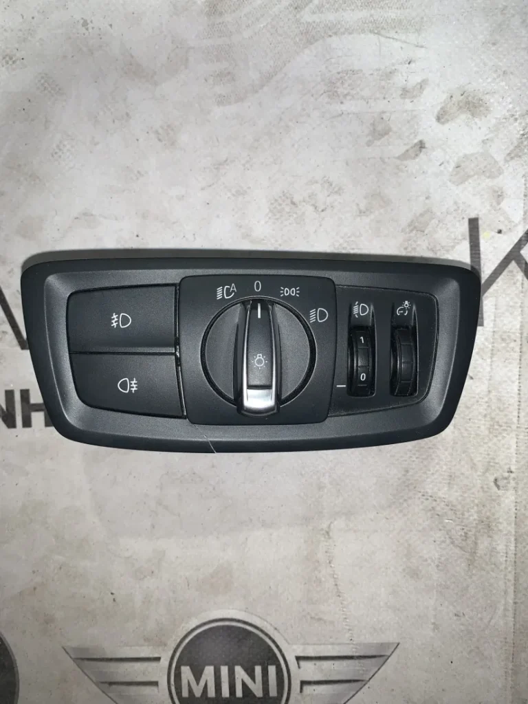 ΔΙΑΚΟΠΤΗΣ ΦΩΤΩΝ ΜΕ ΠΡΟΒΟΛΕΑ ΟΜΙΧΛΗΣ BMW F20 F39 X2-F48 X1-F49 (6847526)